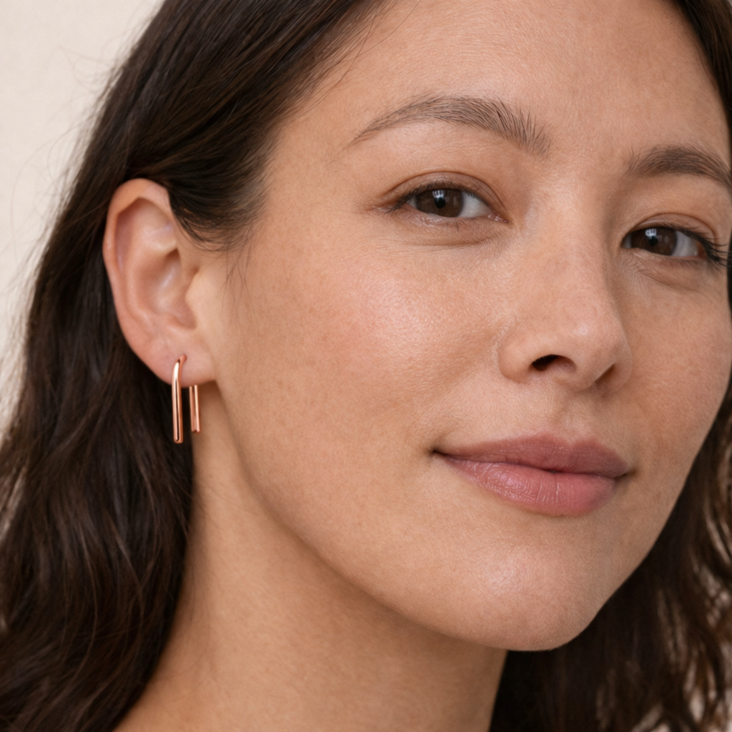 Minimalist Curve Earrings