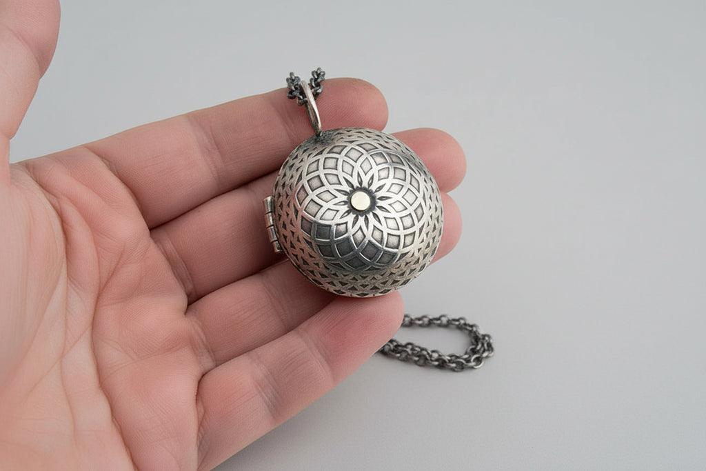 Large Disc Necklace