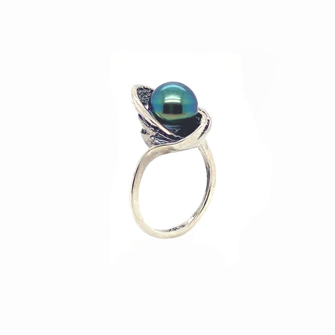 Sterling Silver Ring with Tahitian Pearl